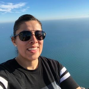 Meet your Posher, Juana